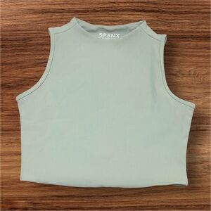 SPANX Contour Rib Mock Neck Crop Top Size M